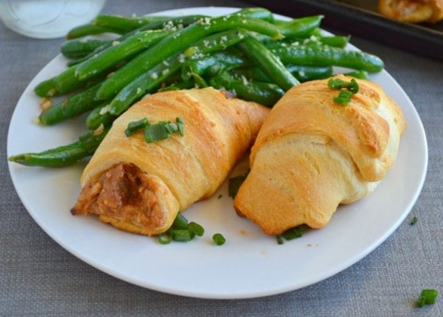 BBQ Chicken Crescent Roll Ups - Sugar Dish Me