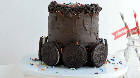Cookies and Cream Cake - Kitchen-by-the-Sea